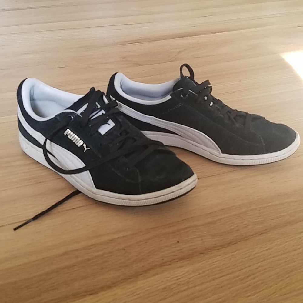 Black Suede Pumas
